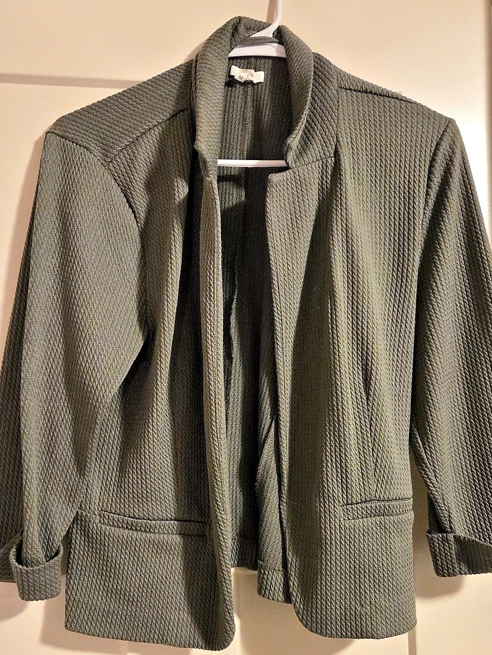 maurices Textured Blazer in Gray Size Medium Like New